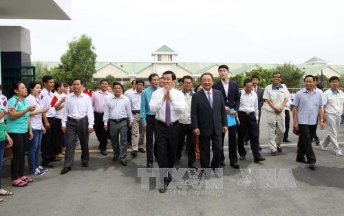 Президент СРВ Чыонг Тан Шанг совершил рабочую поездку в провинцию Тэйнинь  - ảnh 1